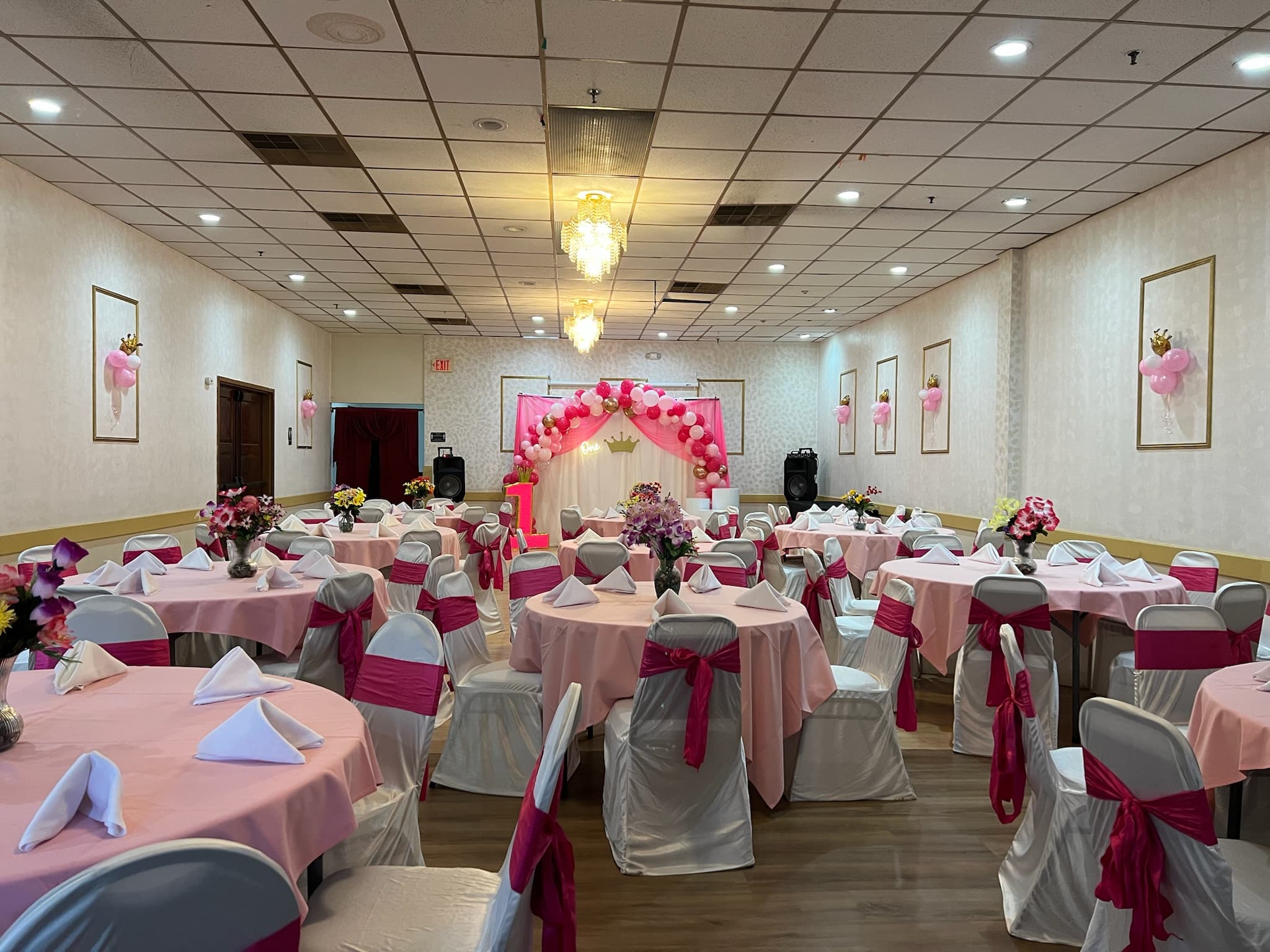 Selected event installation by Decorate Ur Party, portfolio image 4